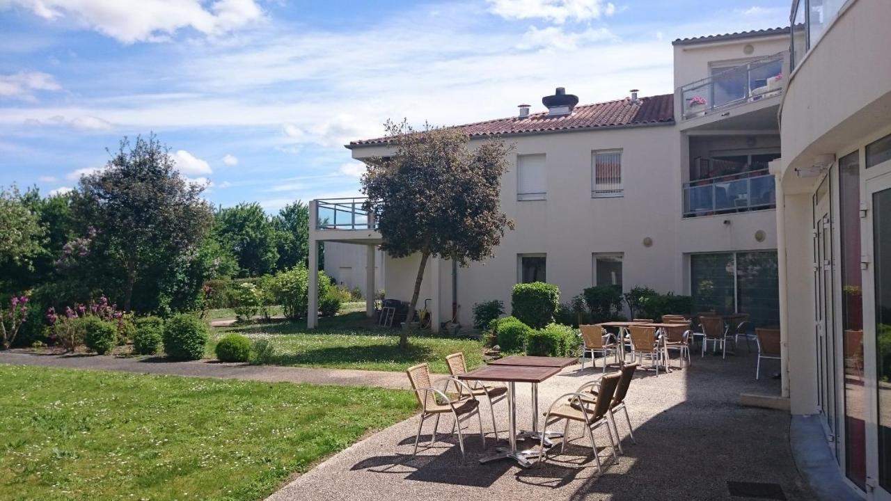 Aparthotel Domitys Le Clos De La Seigneurie Les Gonds Exterior foto